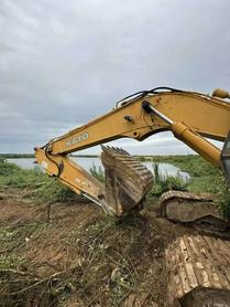 Buy Kato Used Excavator / 3 Buy Kato Used Excavator / 3