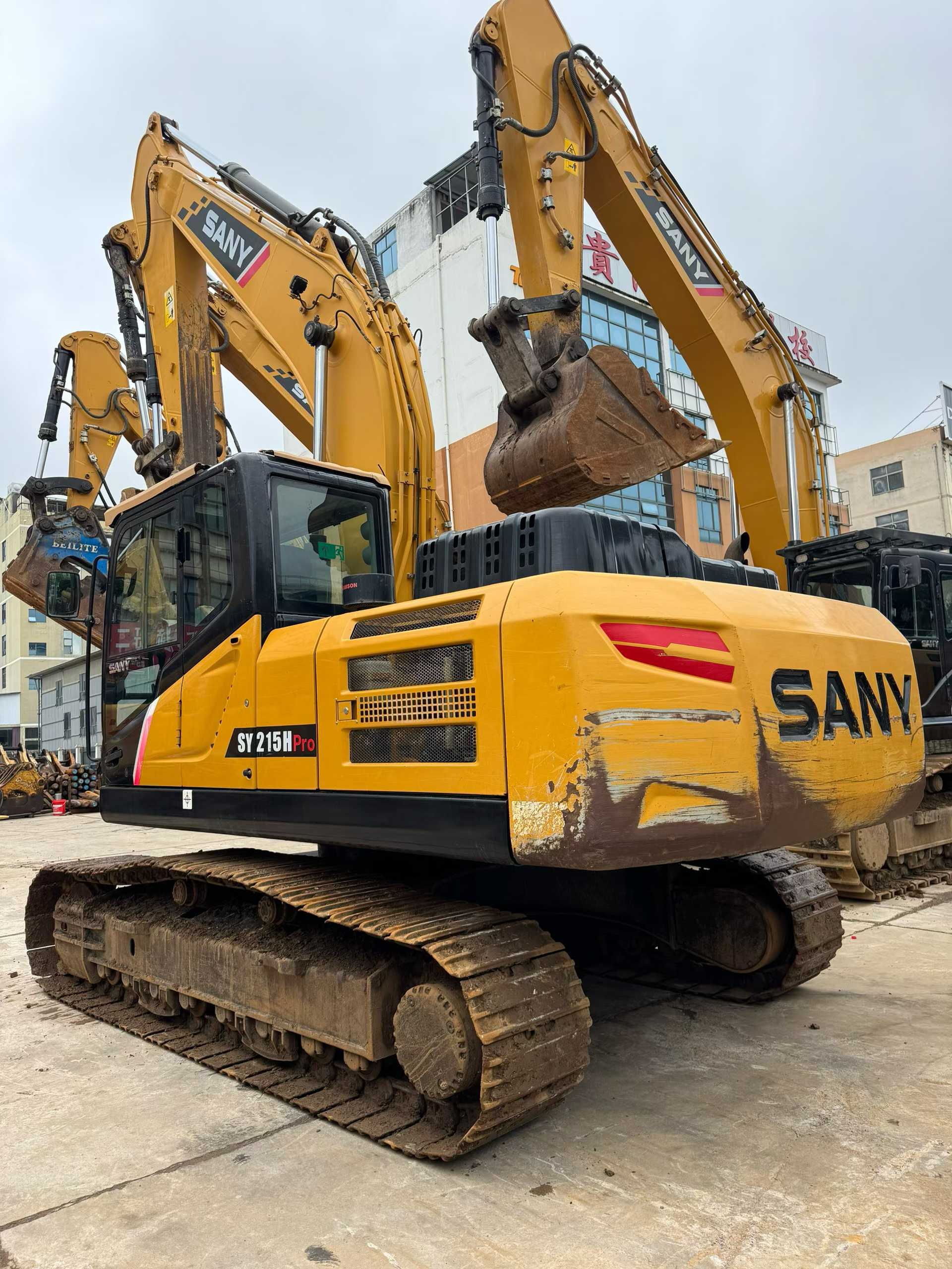 Buy Sany SY215H Used Excavator / 4 Buy Sany SY215H Used Excavator / 4