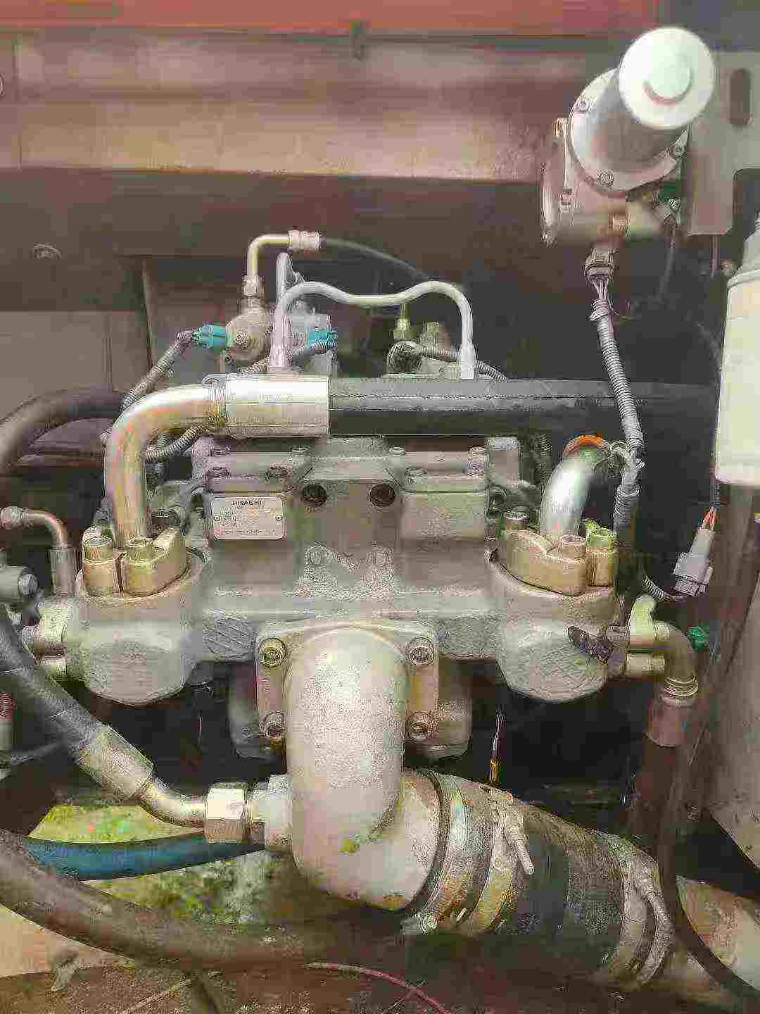 Compre Excavadora Hitachi ZX250K-3G Usada / 5