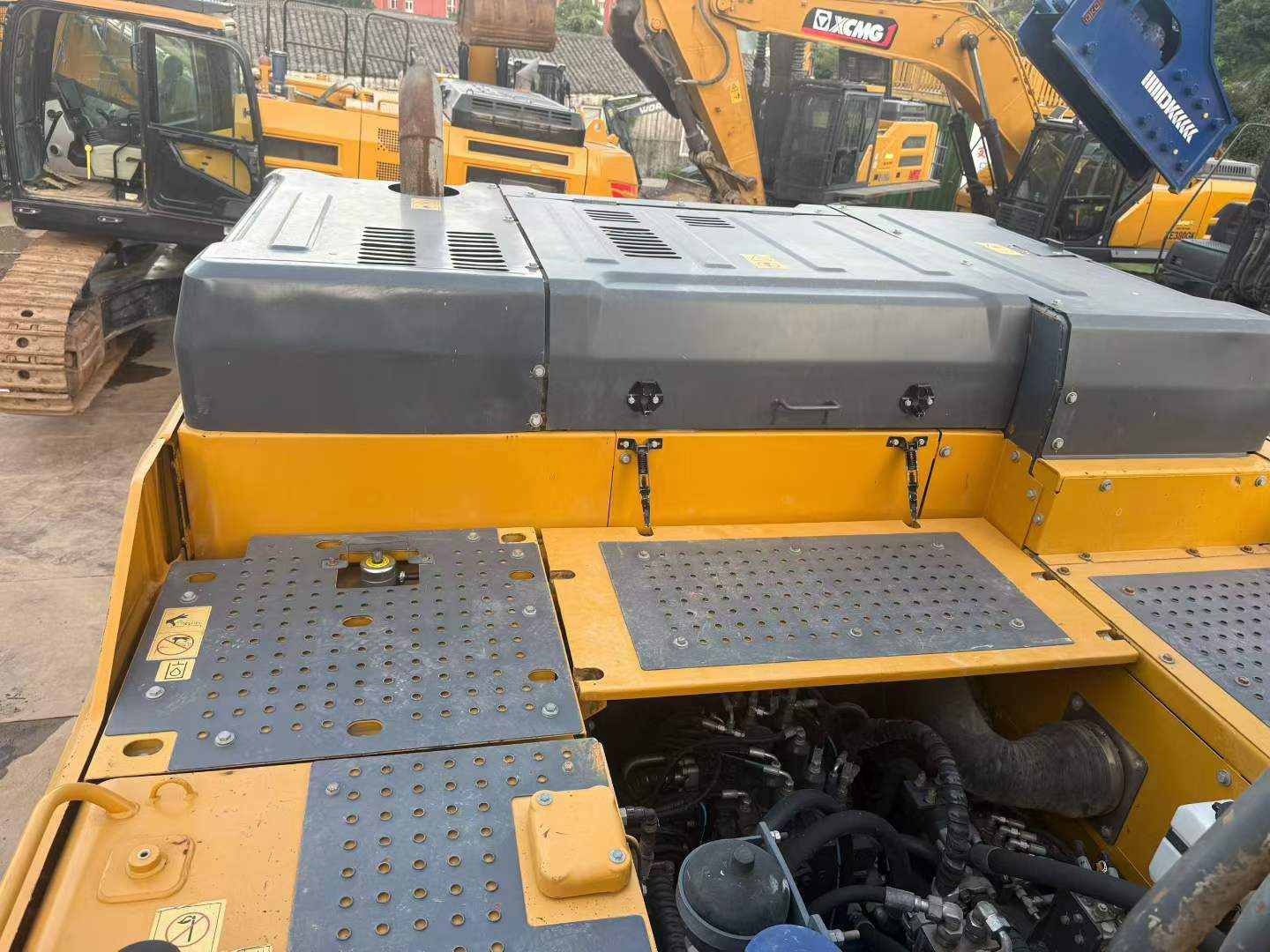 Buy XCMG LW600E Used Loader / 9 Buy XCMG LW600E Used Loader / 9