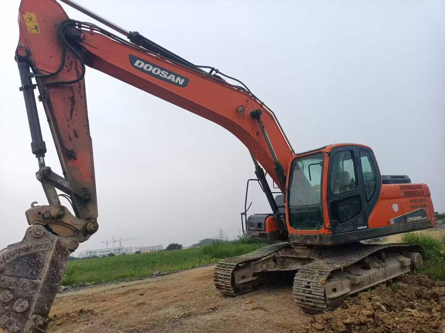 شراء Doosan DH215-7 مستعمل حفارة