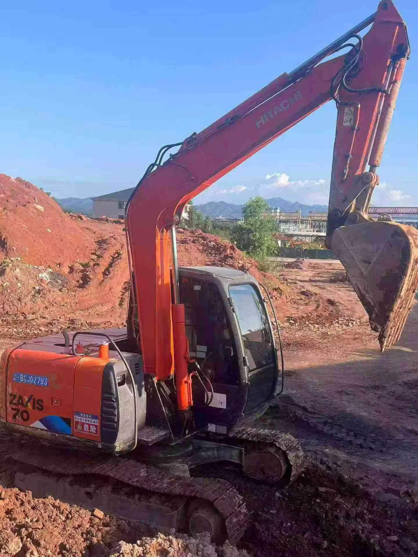 Buy Hitachi ZX70-5G Used Excavator / 2 Buy Hitachi ZX70-5G Used Excavator / 2