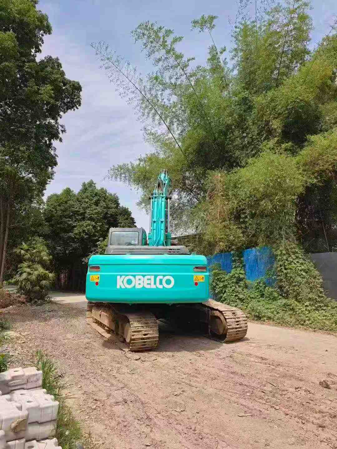 Buy Kobelco SK210 Used Excavator / 9 Buy Kobelco SK210 Used Excavator / 9