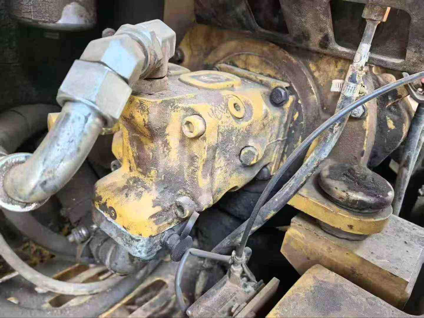 Buy Caterpillar 305B Used Excavator / 4