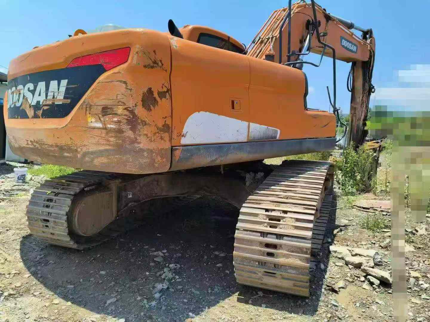 Buy Doosan DH220 Used Excavator / 3 Buy Doosan DH220 Used Excavator / 3