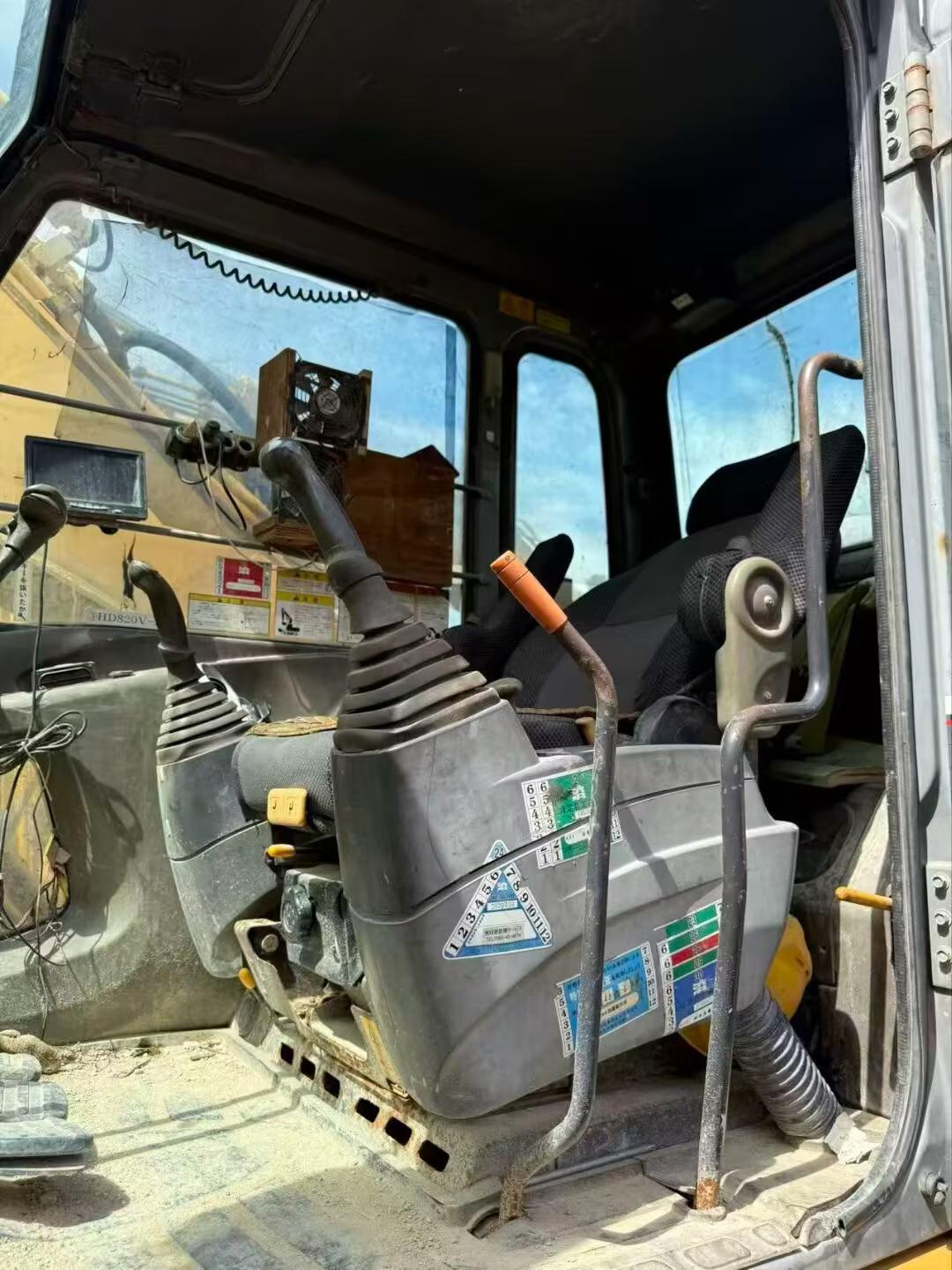 Buy Kato HD820V Used Excavator / 5