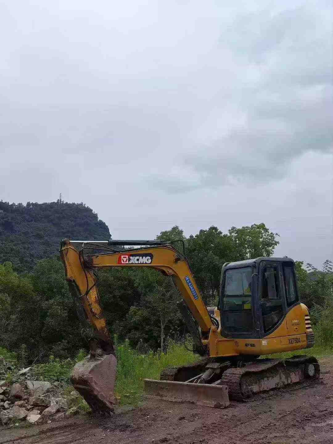 Buy XCMG XE60 Used Excavator / 5 Buy XCMG XE60 Used Excavator / 5