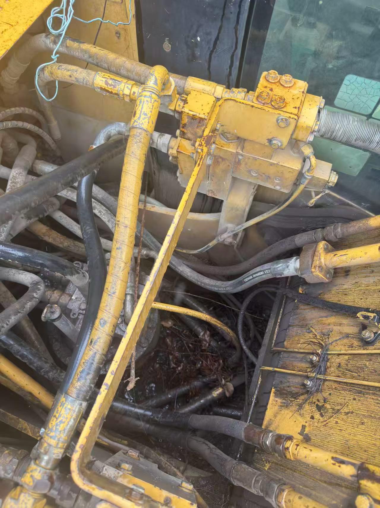 Buy Caterpillar 320D Used Excavator / 4 Buy Caterpillar 320D Used Excavator / 4