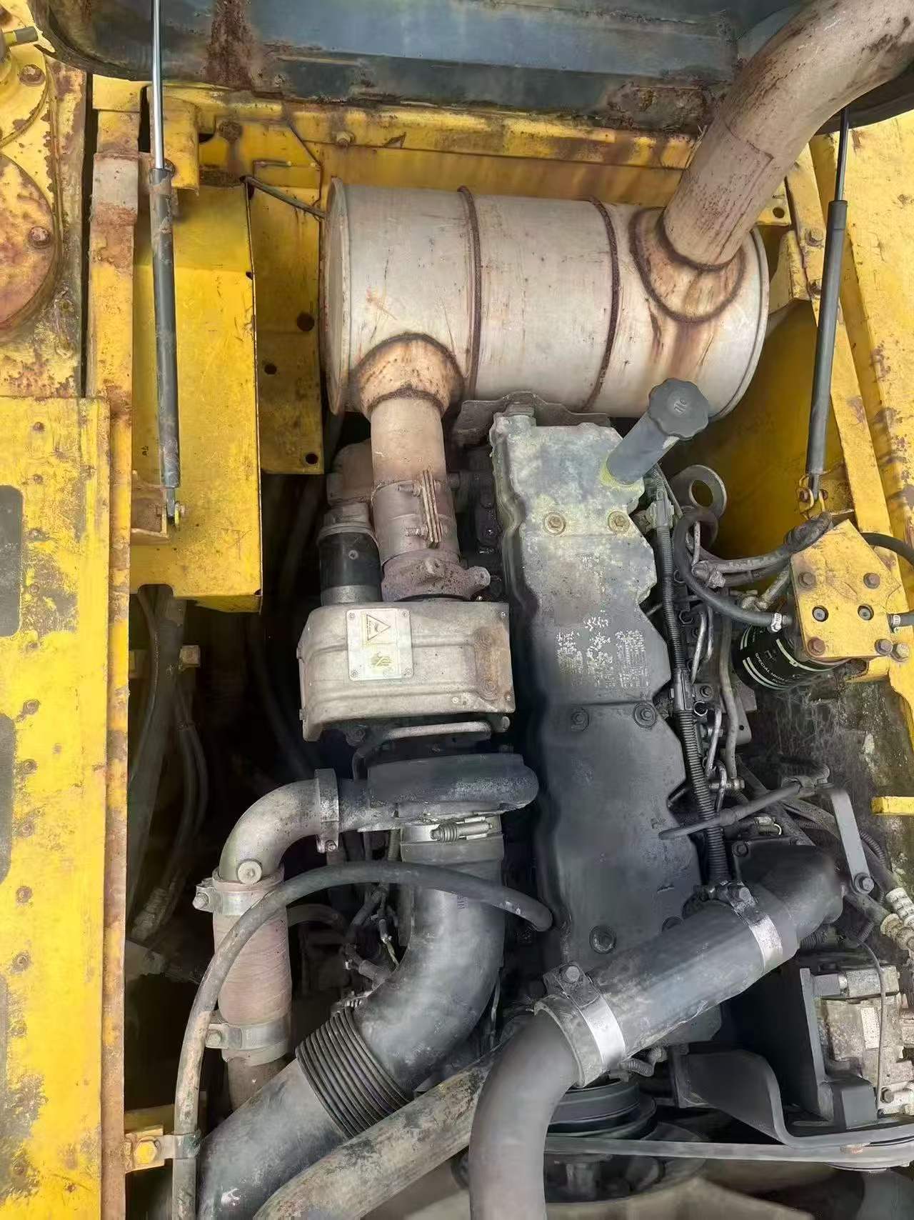 Buy Komatsu PC200-8 Used Excavator / 2 Buy Komatsu PC200-8 Used Excavator / 2