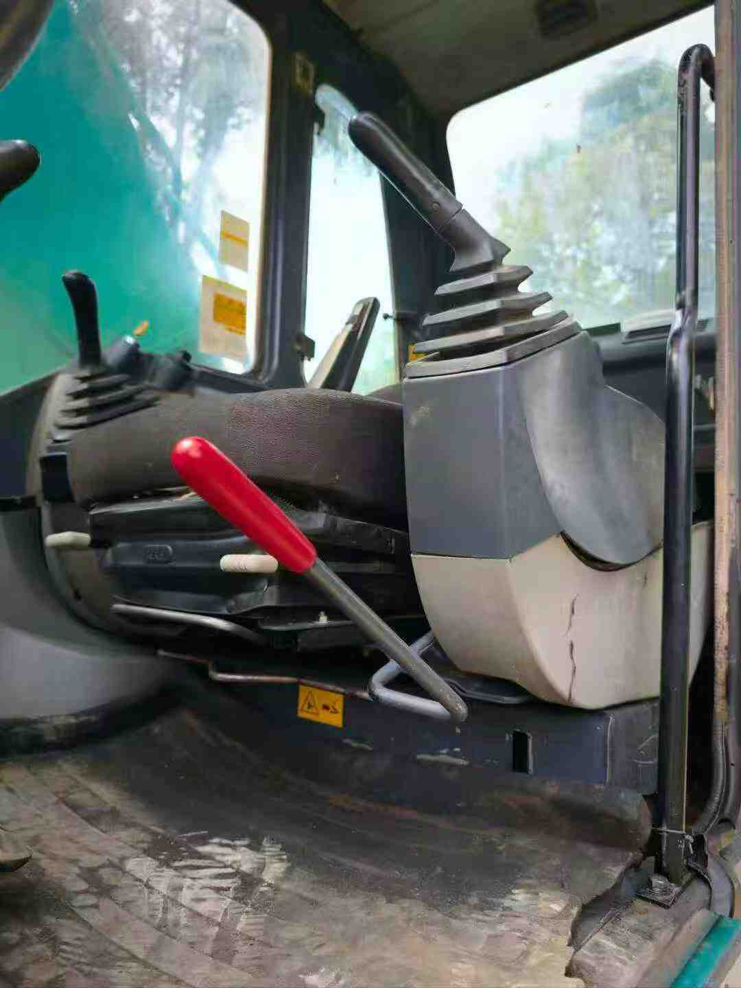 Buy Kobelco SK210 Used Excavator / 4 Buy Kobelco SK210 Used Excavator / 4