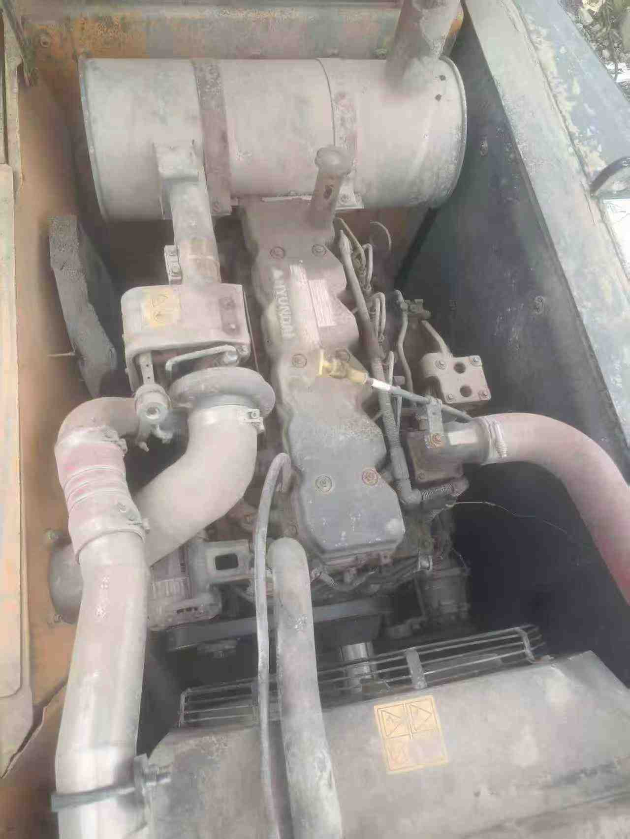 Buy Hyundai R225-7 Used Excavator / 6 Buy Hyundai R225-7 Used Excavator / 6