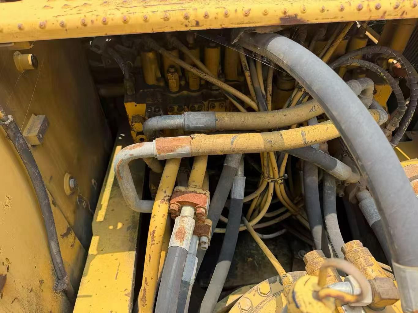 Buy Caterpillar 330B Used Excavator / 3