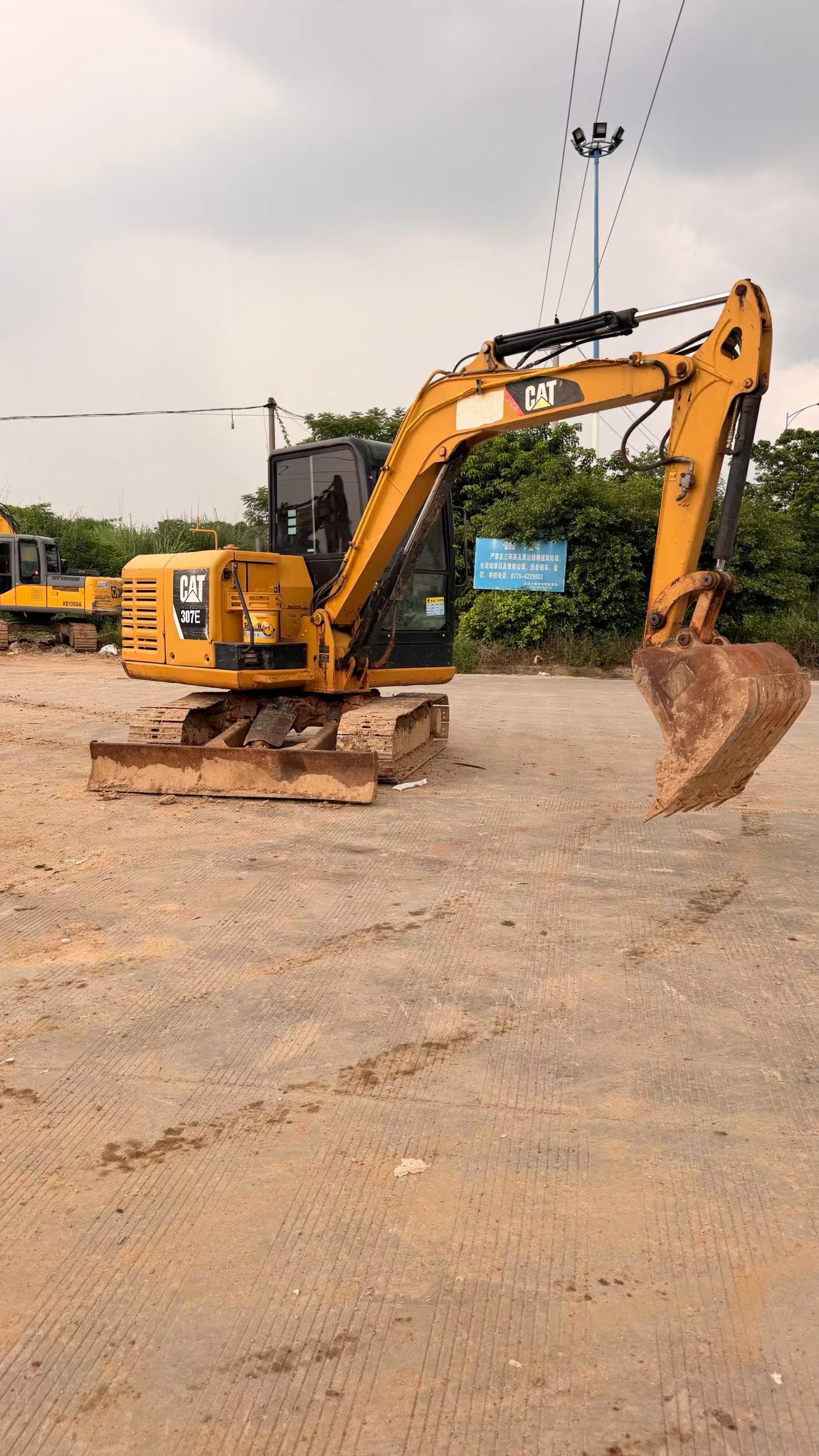 Buy Caterpillar 305.5 Used Excavator / 6 Buy Caterpillar 305.5 Used Excavator / 6