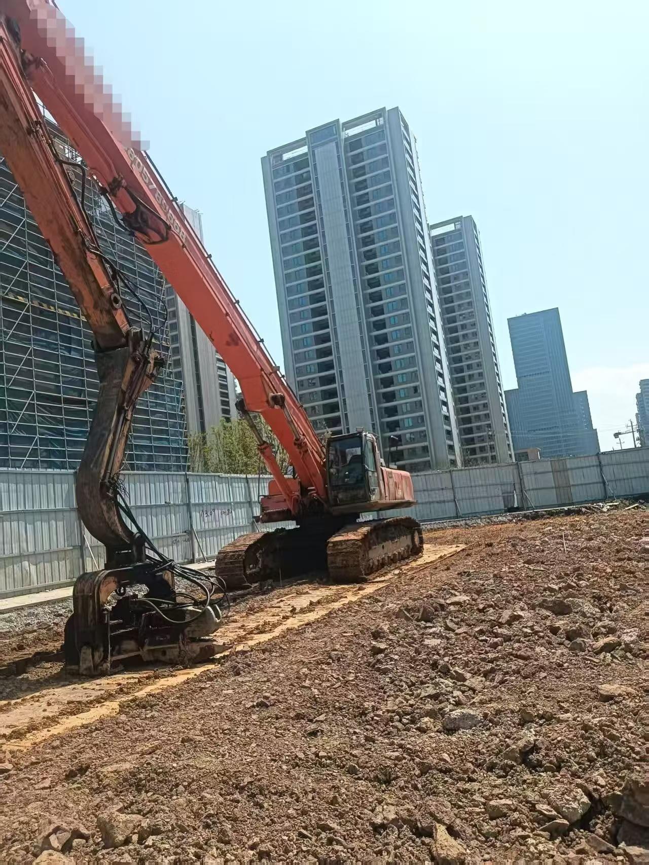 Buy Hitachi ZX450-6 Used Excavator / 1