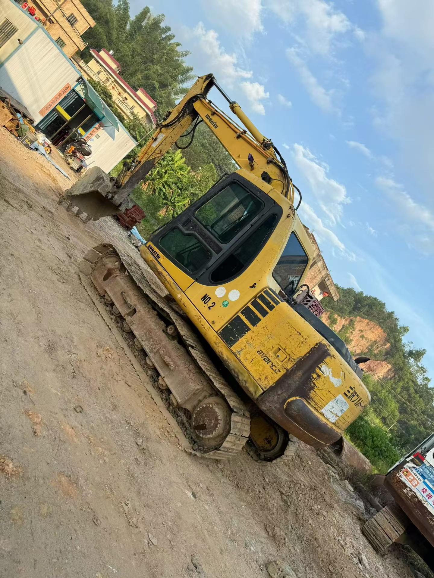 Buy Komatsu PC120-6E Used Excavator / 1