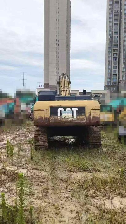 Buy Caterpillar Used Excavator / 1