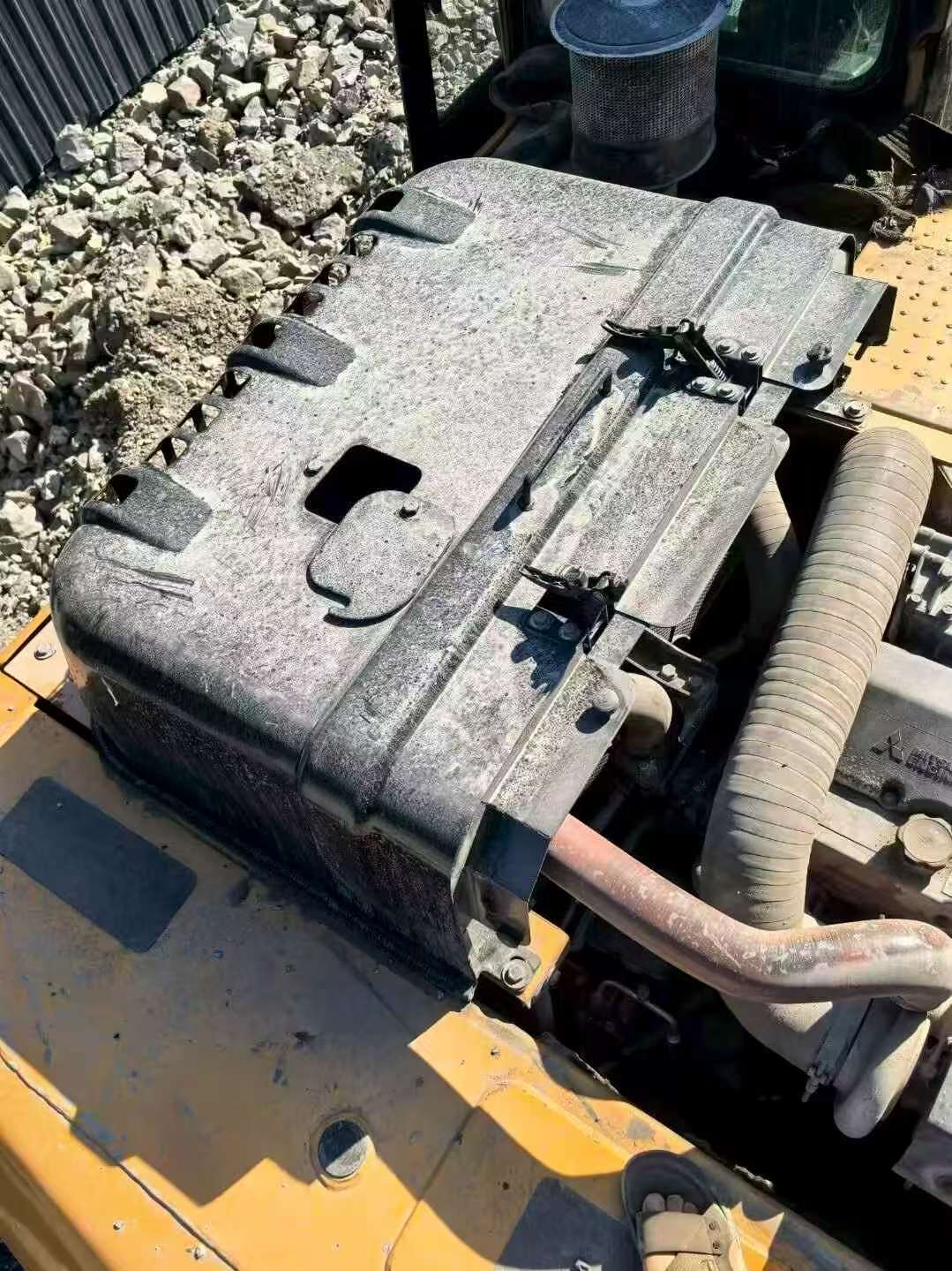 Buy Sany SY245H Used Excavator / 4 Buy Sany SY245H Used Excavator / 4