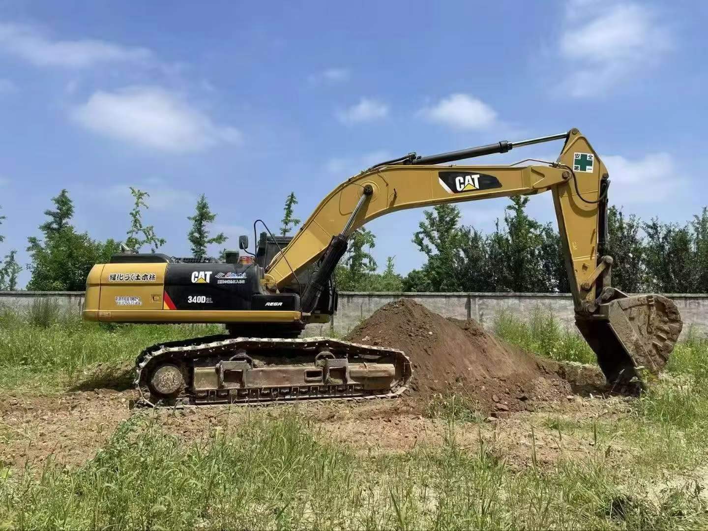 Buy Caterpillar 340D2L Used Excavator / 3
