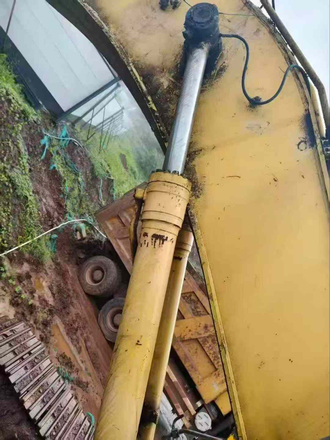 Buy Komatsu PC360-7 Used Excavator / 2 Buy Komatsu PC360-7 Used Excavator / 2