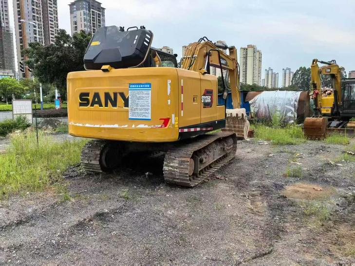 Buy Sany SY135 Used Excavator / 1