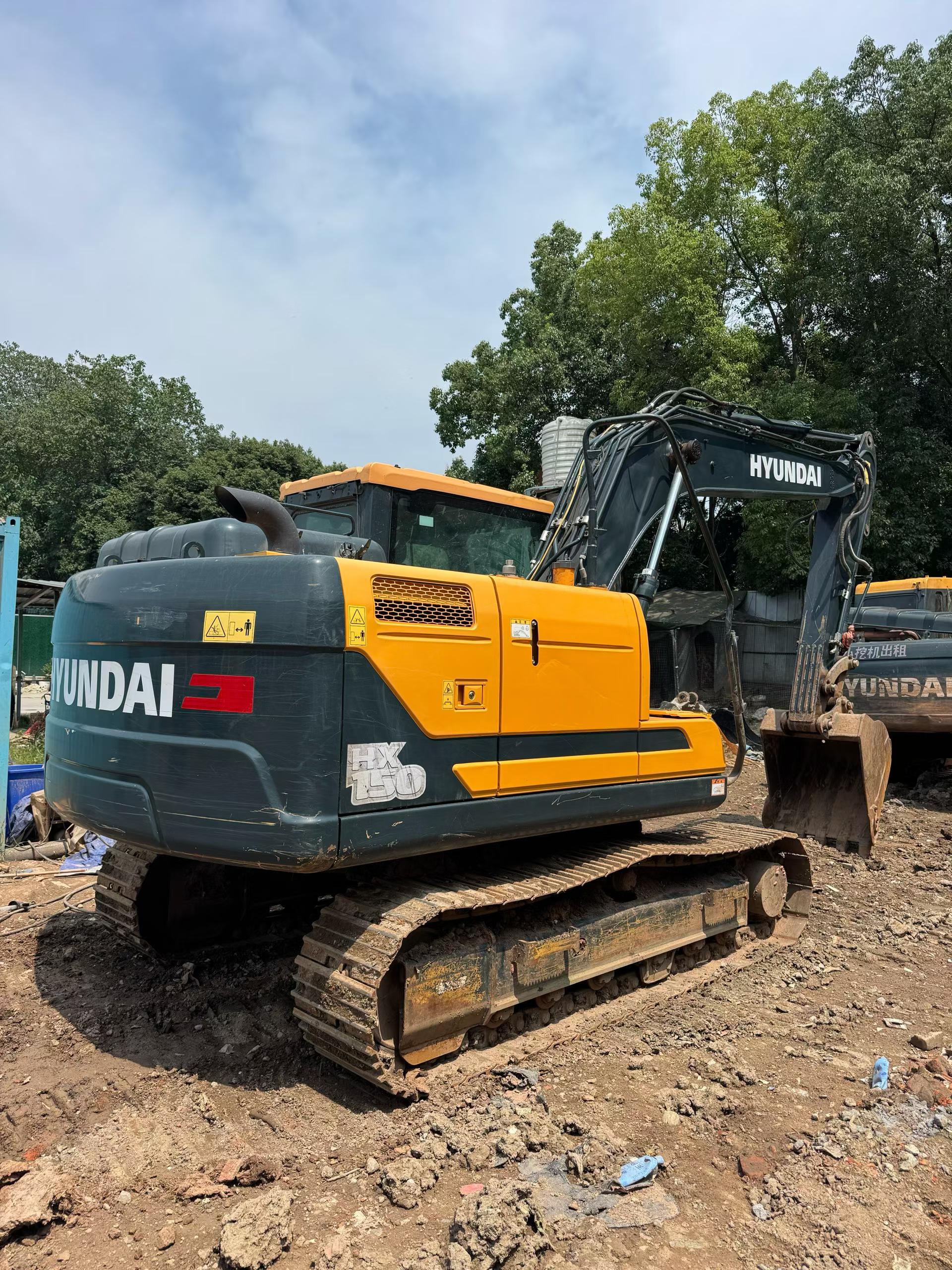 شراء Hyundai R130W مستعمل حفارة