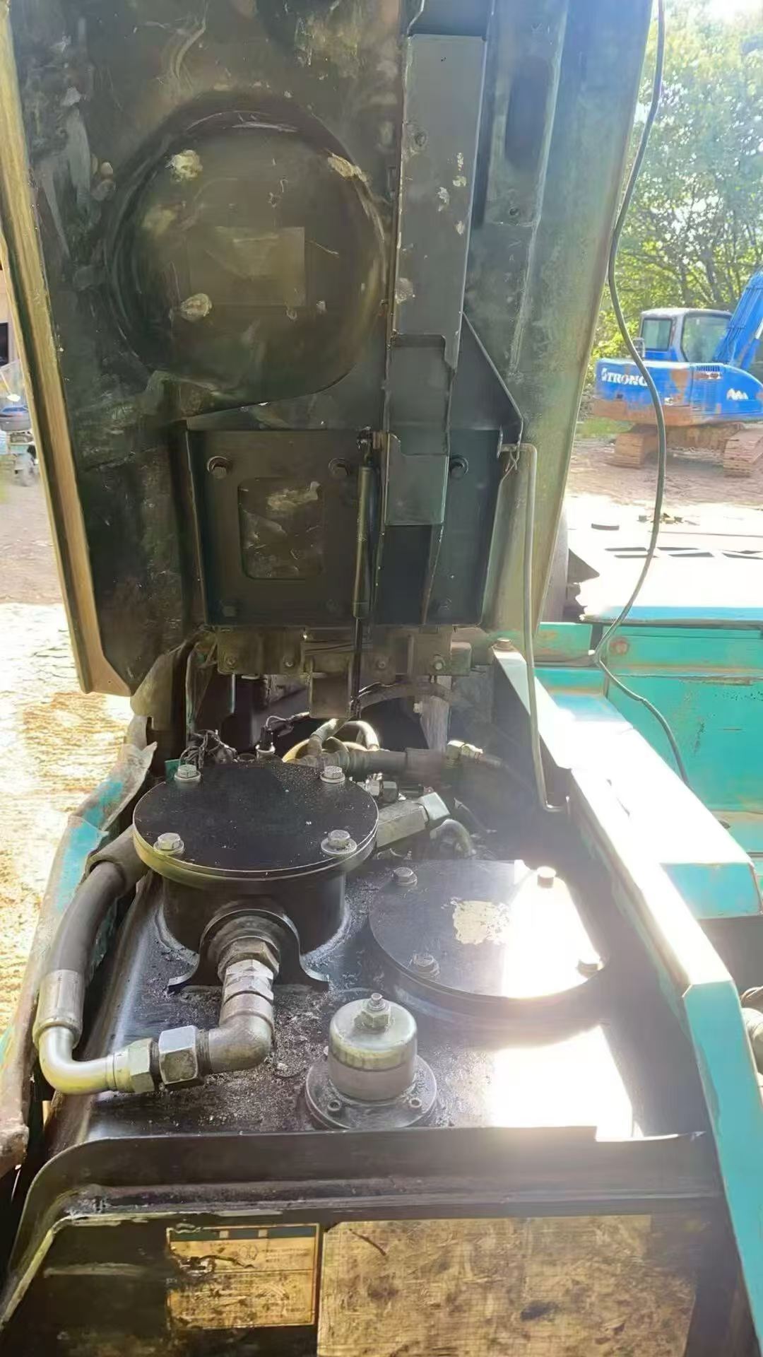 Buy Kobelco SK135 Used Excavator / 5 Buy Kobelco SK135 Used Excavator / 5