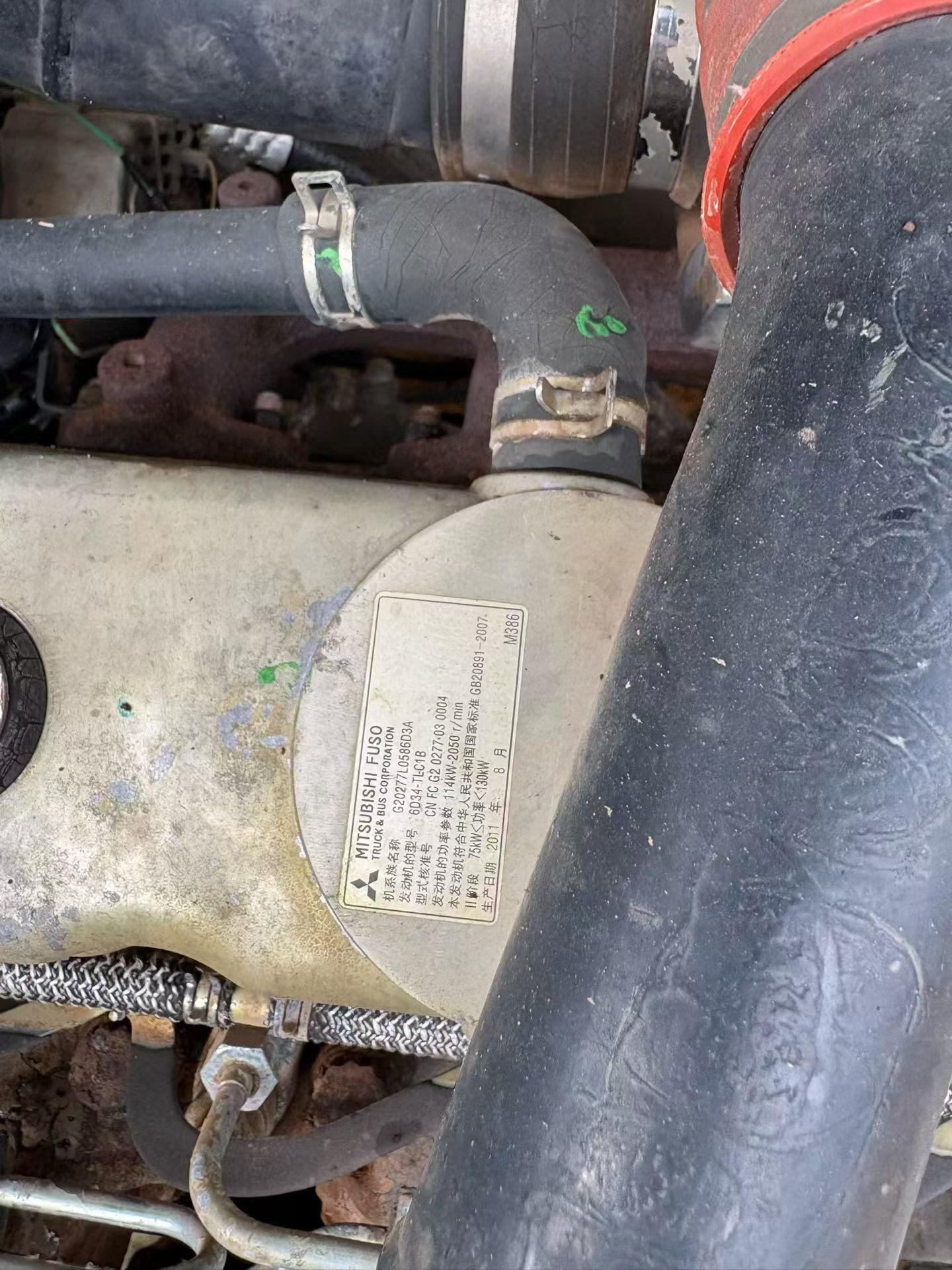 Buy Kato HD820 Used Excavator / 4 Buy Kato HD820 Used Excavator / 4