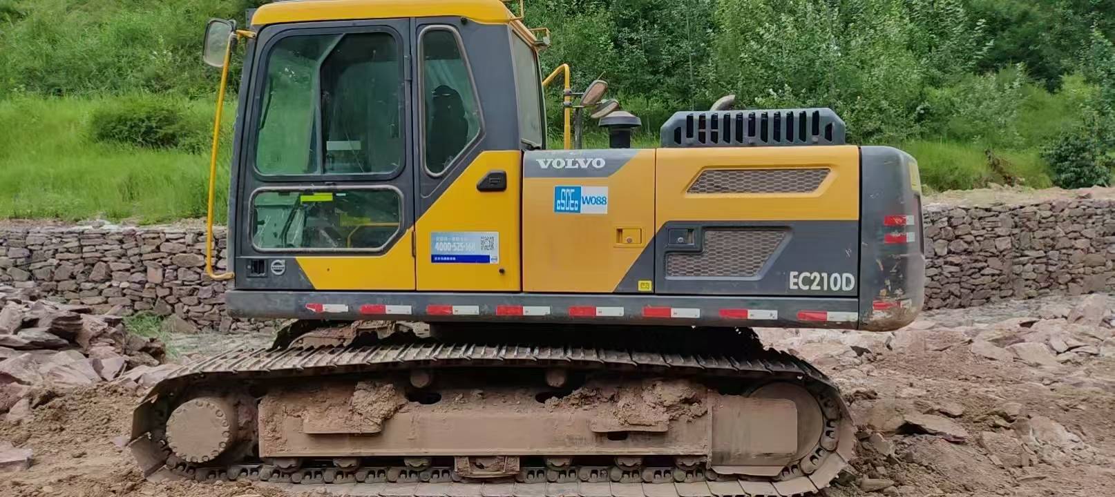Buy Volvo EC200 Used Excavator / 3 Buy Volvo EC200 Used Excavator / 3