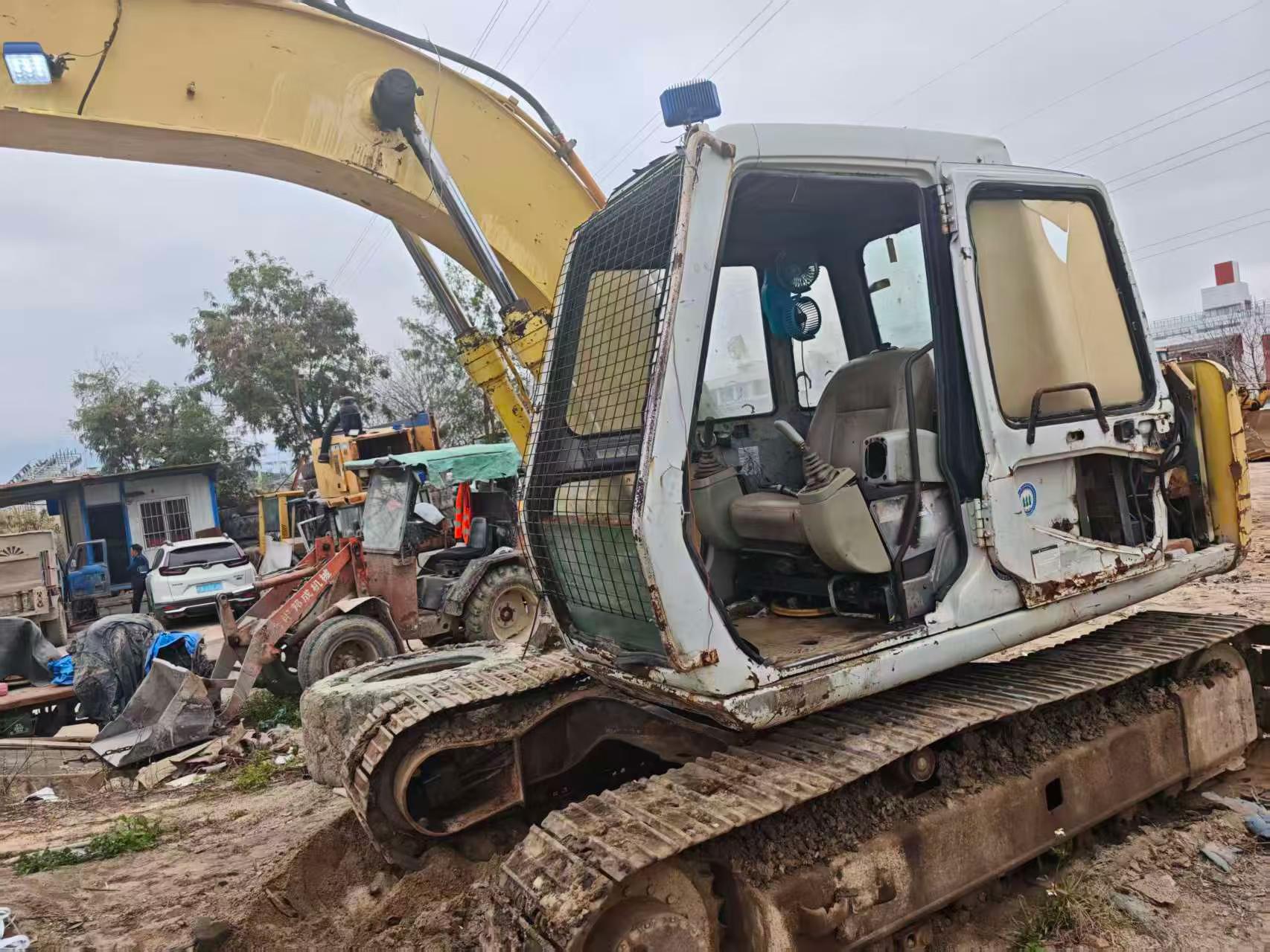 Buy Sumitomo SH120 Used Excavator / 1
