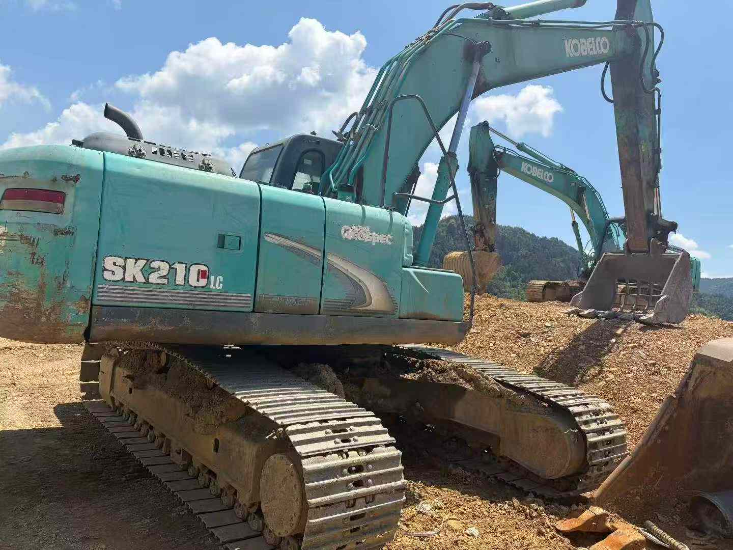 Buy Kobelco SK210 Used Excavator / 2 Buy Kobelco SK210 Used Excavator / 2