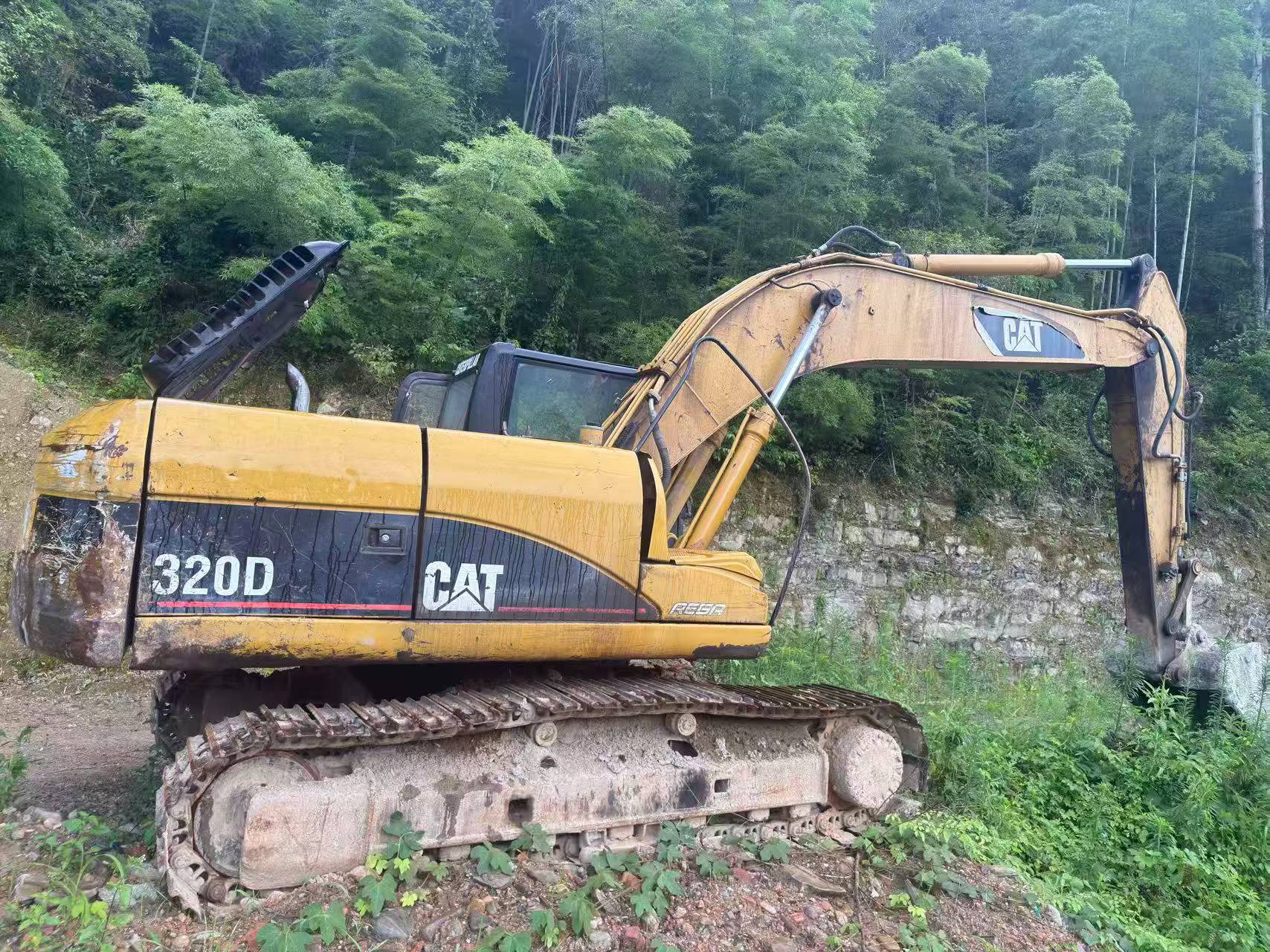 Buy Caterpillar 320D Used Excavator / 1