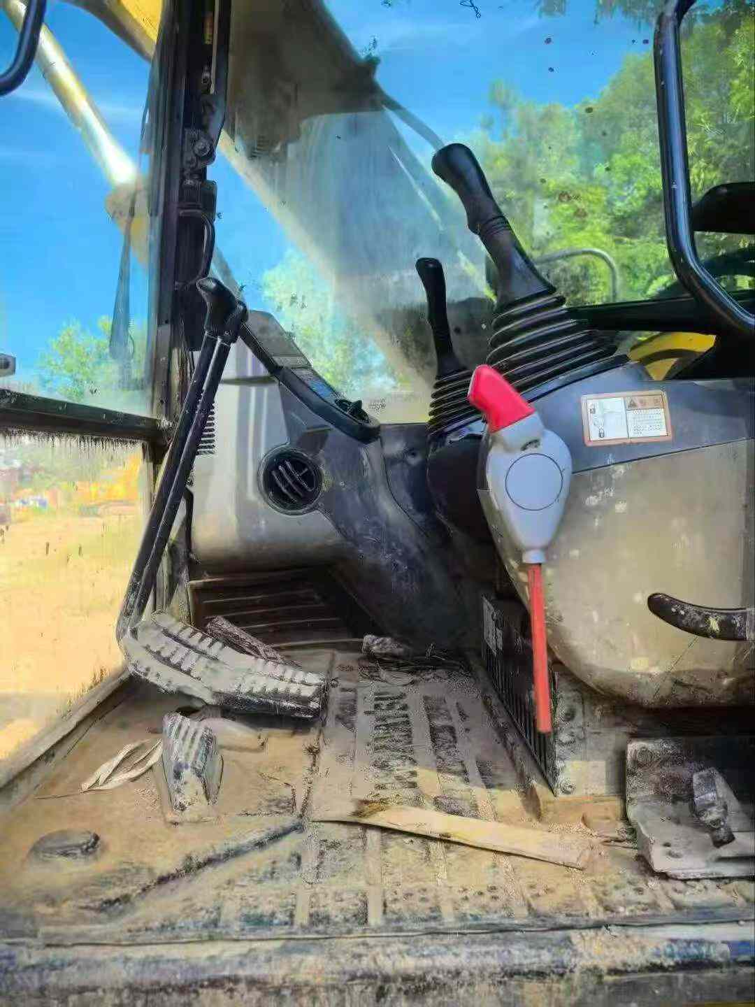 Buy Komatsu PC60-8 Used Excavator / 2