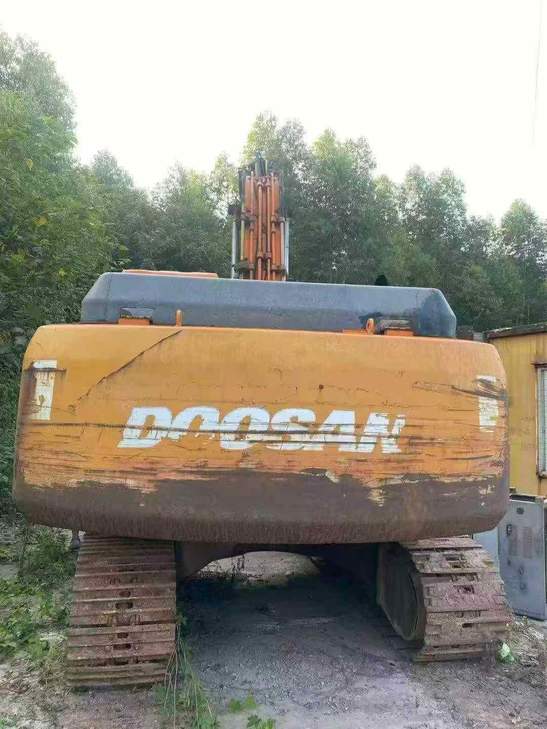 Buy Doosan DH215-7 Used Excavator / 1