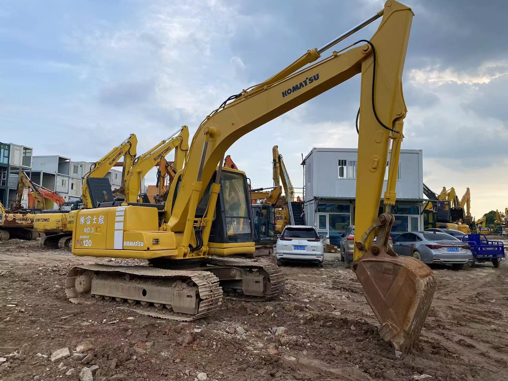 Buy Komatsu PC120-6E Used Excavator / 1