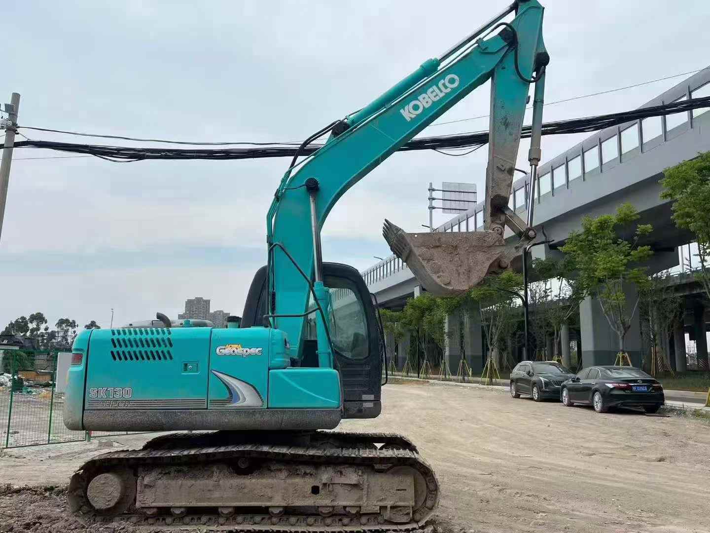 Buy Kobelco SK130 Used Excavator / 2 Buy Kobelco SK130 Used Excavator / 2