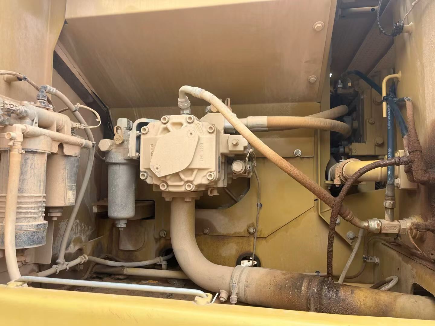 Buy Caterpillar 323 Used Excavator / 3 Buy Caterpillar 323 Used Excavator / 3