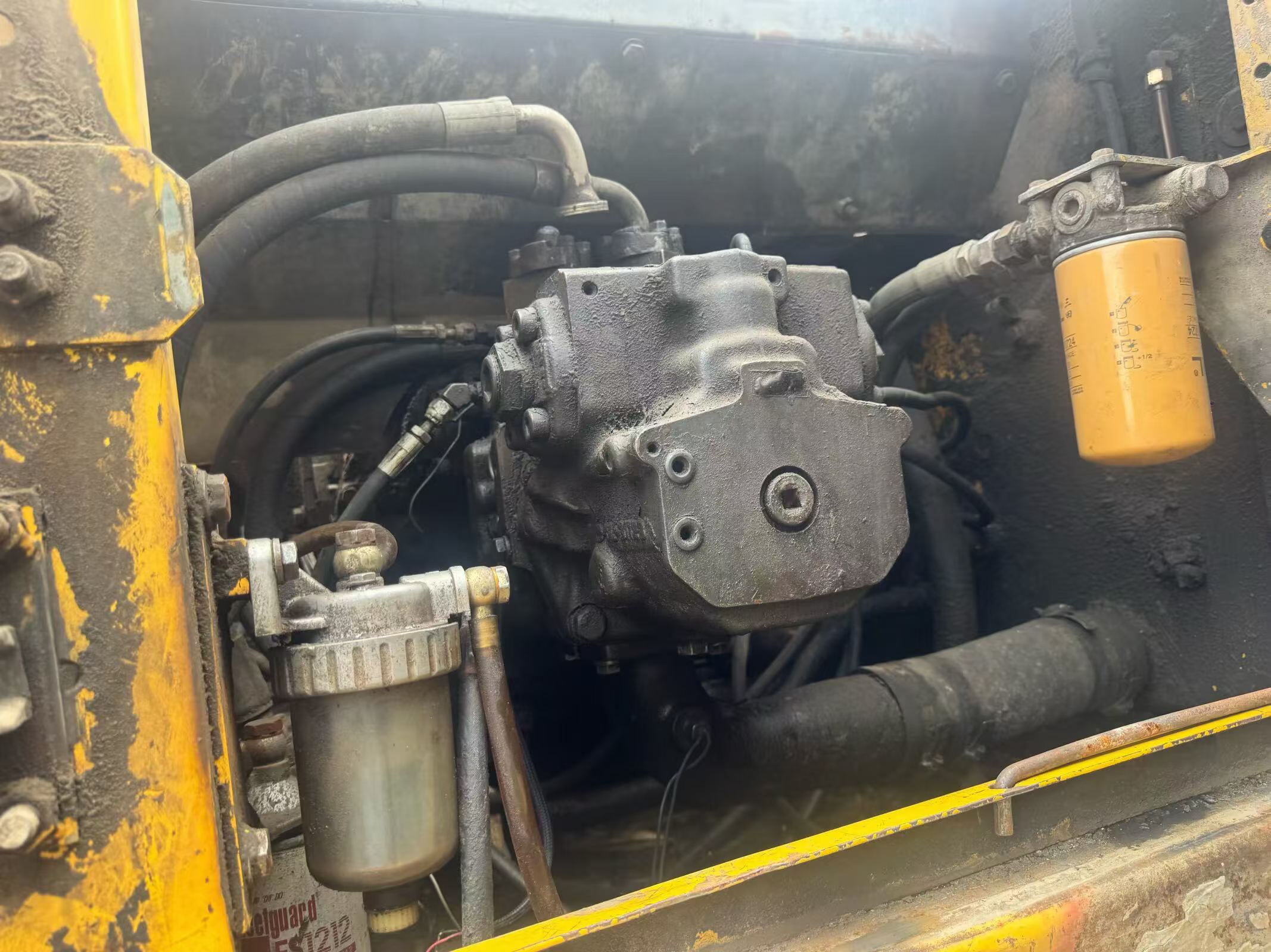 Buy Komatsu PC200-7 Used Excavator / 4 Buy Komatsu PC200-7 Used Excavator / 4