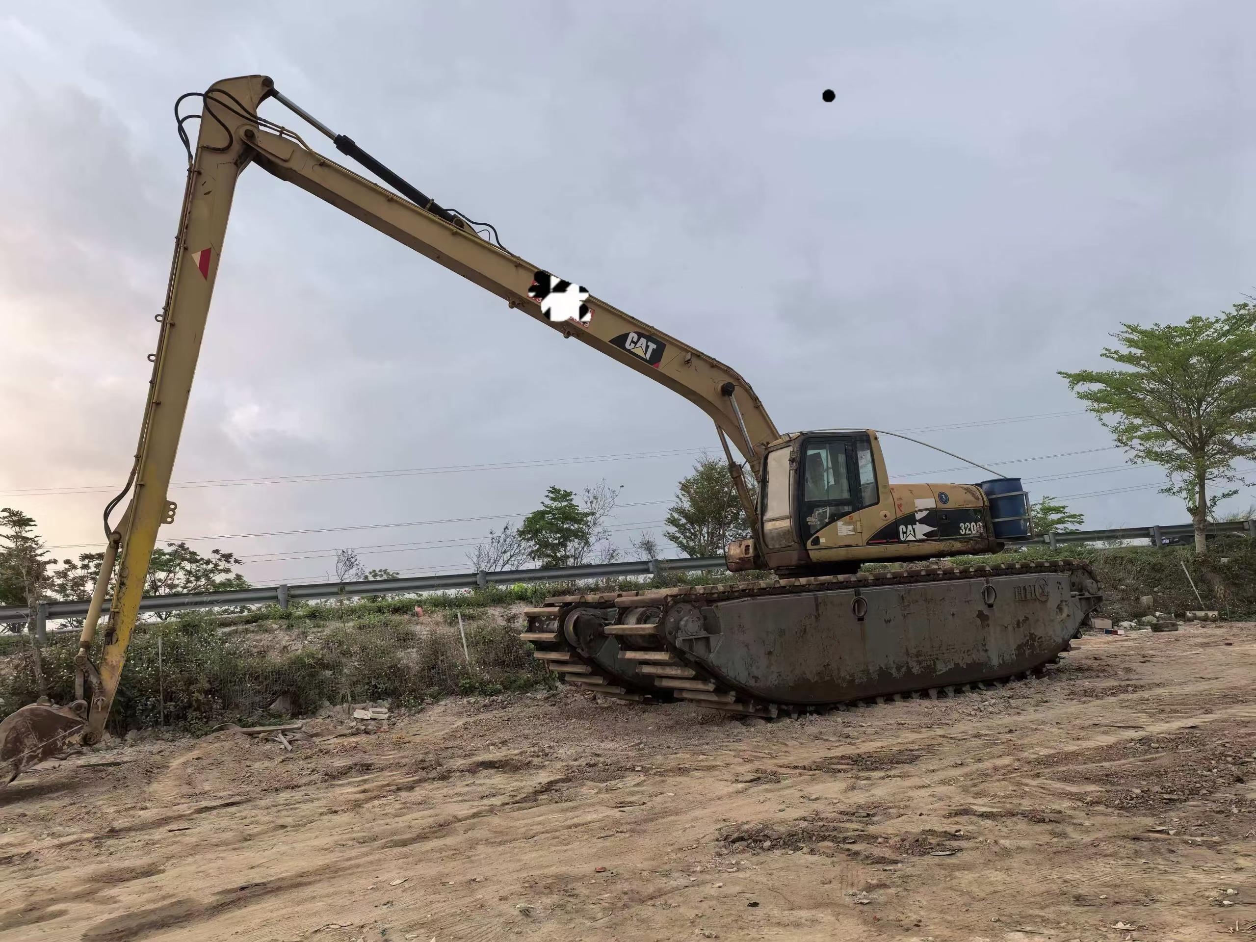 Buy Caterpillar 320C Used Excavator / 5 Buy Caterpillar 320C Used Excavator / 5