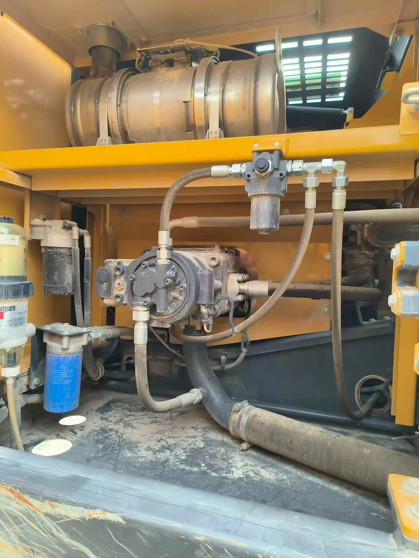 Buy XCMG XE200 Used Excavator / 2 Buy XCMG XE200 Used Excavator / 2