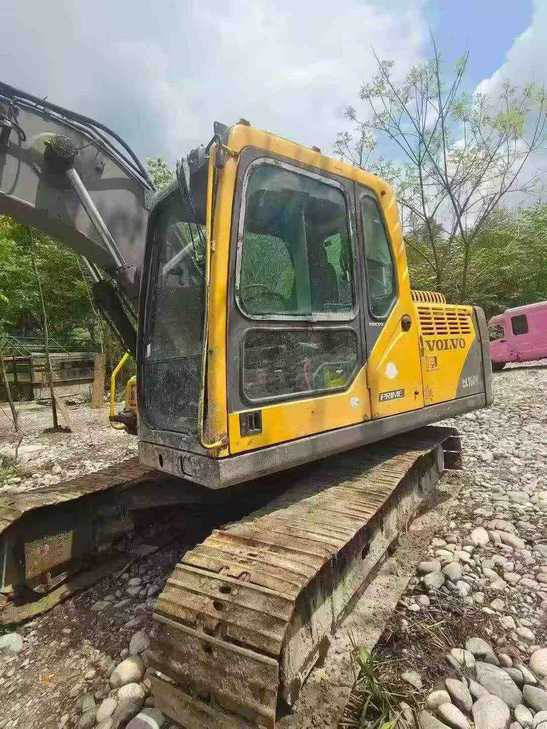 Buy Volvo EC140 Used Excavator / 1
