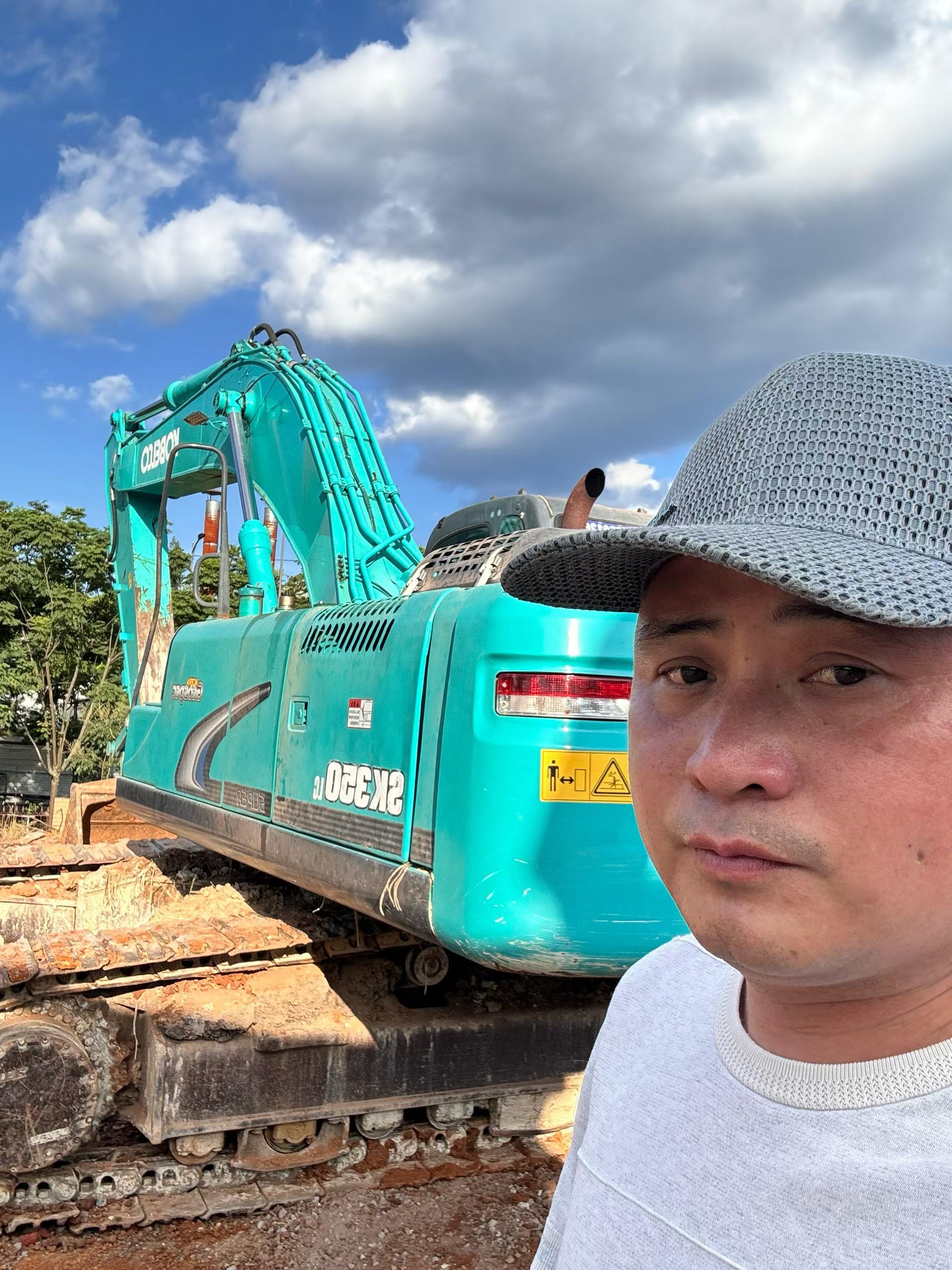 Buy Kobelco SK350-8 Used Excavator / 1
