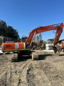 Buy Hitachi EX200 Used Excavator / 4 Buy Hitachi EX200 Used Excavator / 4