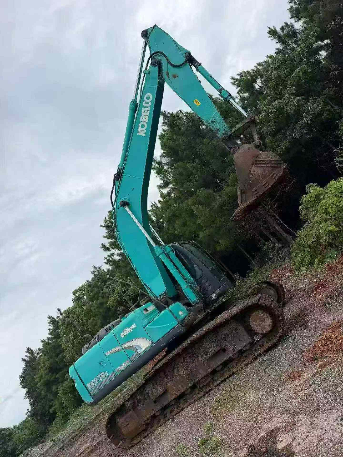 Buy Kobelco SK210 Used Excavator / 1