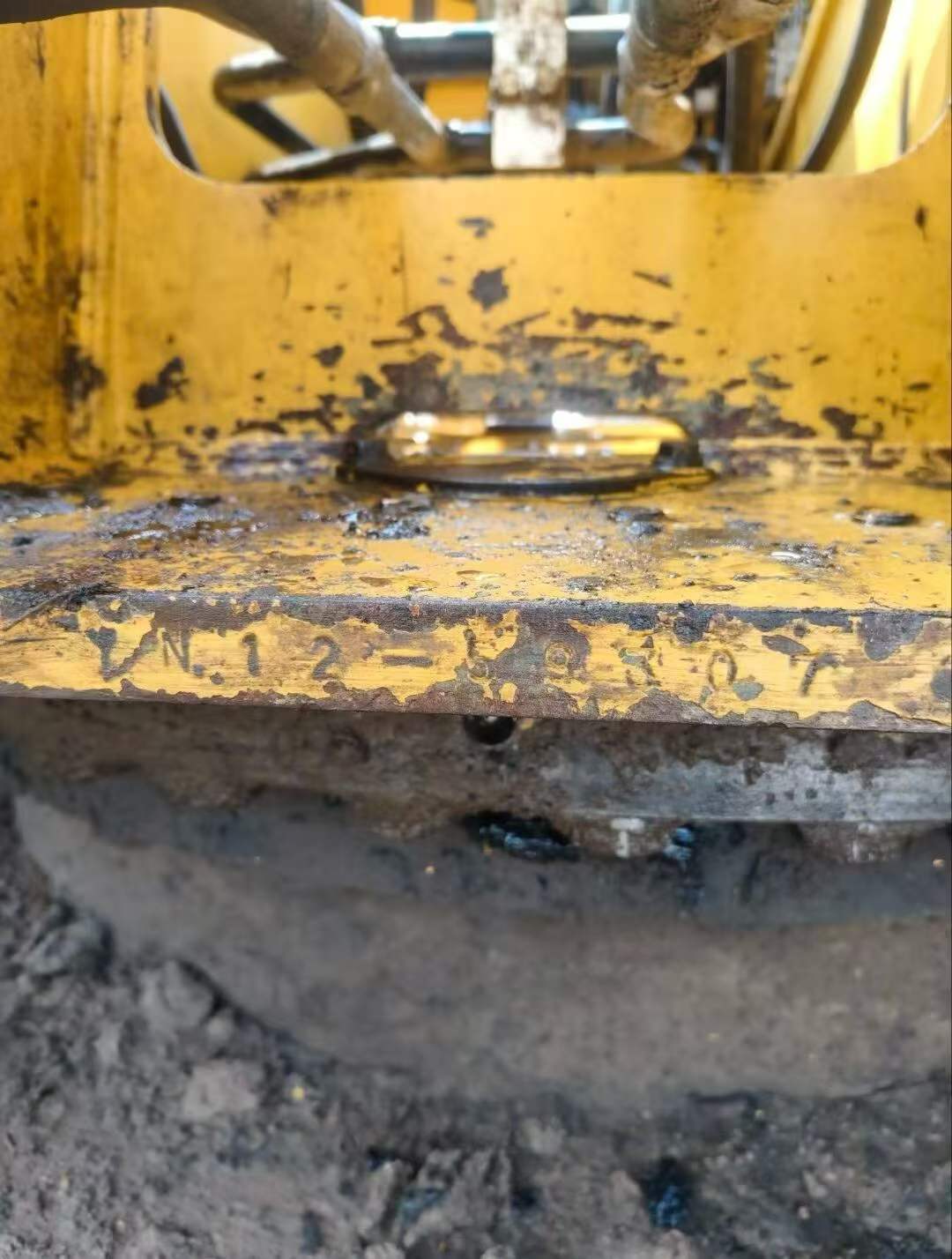 Buy Kobelco SK200-2 Used Excavator / 4 Buy Kobelco SK200-2 Used Excavator / 4