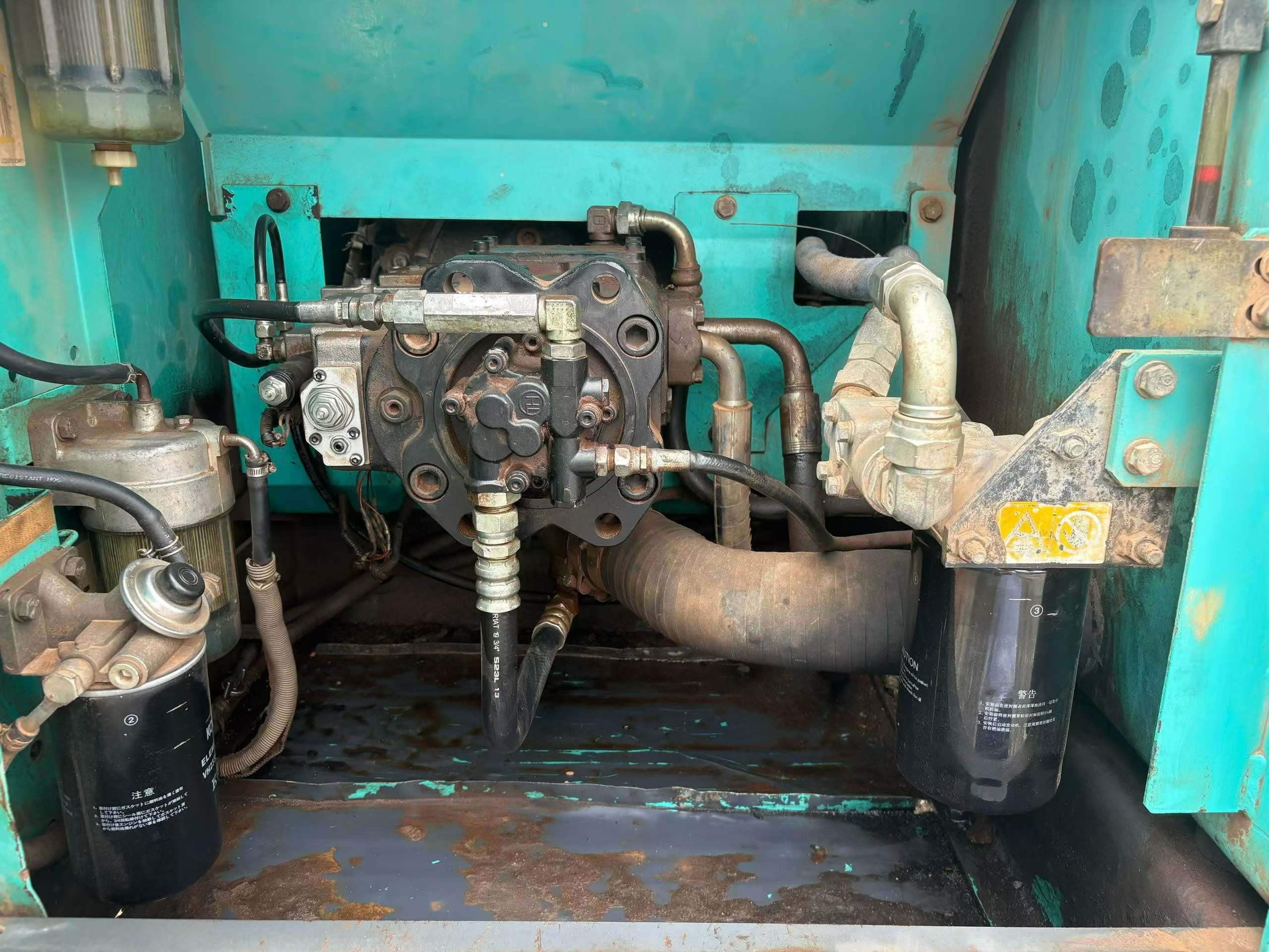 Buy Kobelco SK200 Used Excavator / 5 Buy Kobelco SK200 Used Excavator / 5