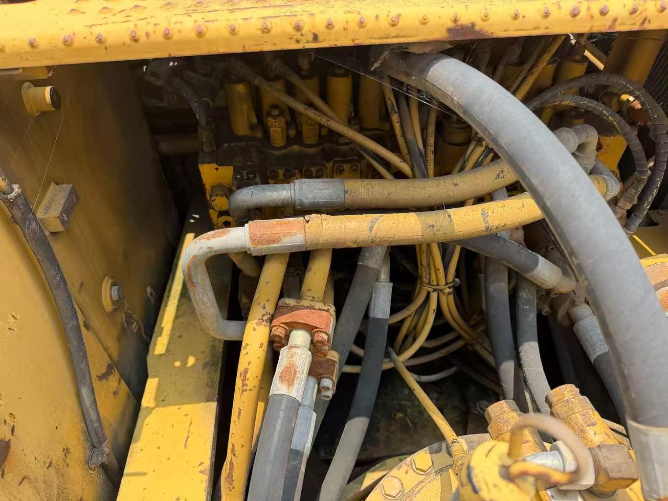 Buy Caterpillar 330B Used Excavator / 6