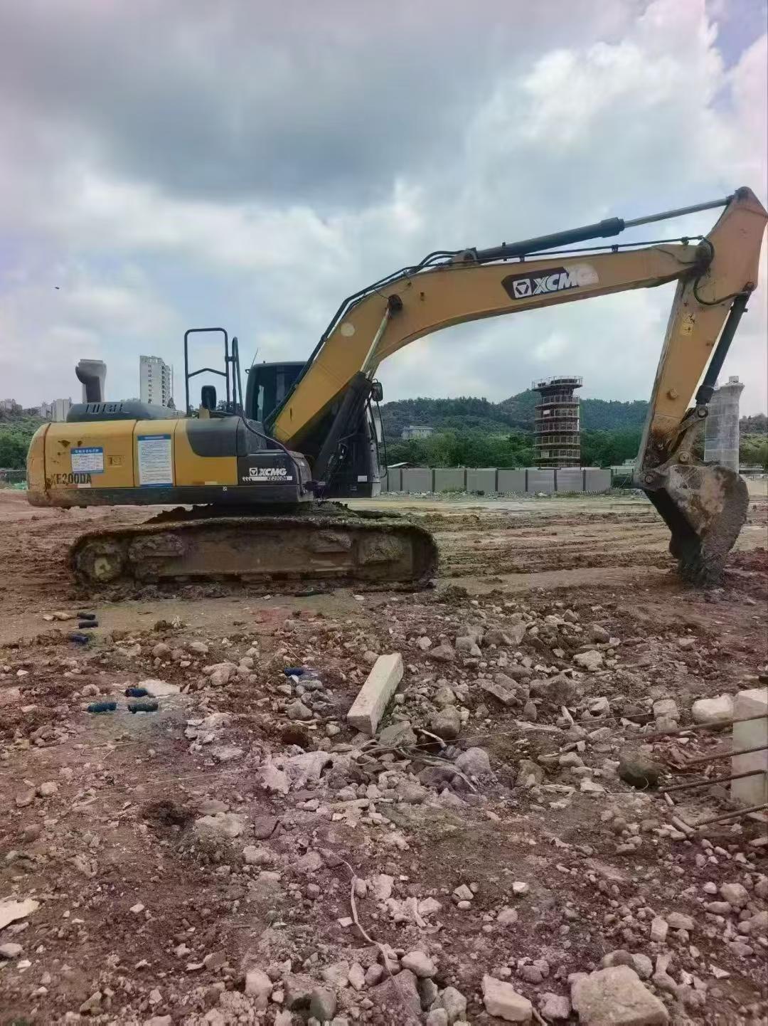 Buy XCMG XE200 Used Excavator / 2 Buy XCMG XE200 Used Excavator / 2