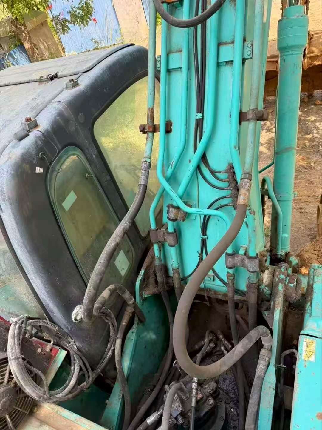 Buy Kobelco SK210 Used Excavator / 4 Buy Kobelco SK210 Used Excavator / 4