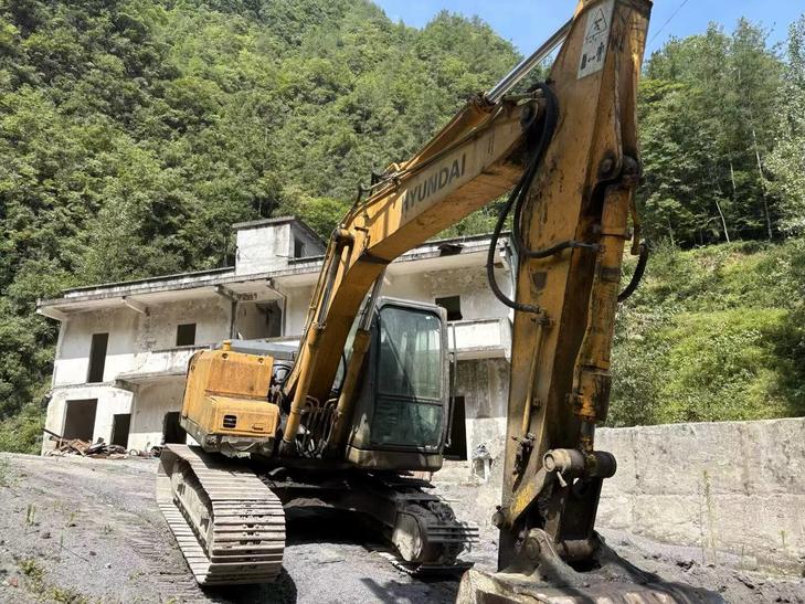 Buy Hyundai R150-7 Used Excavator / 1