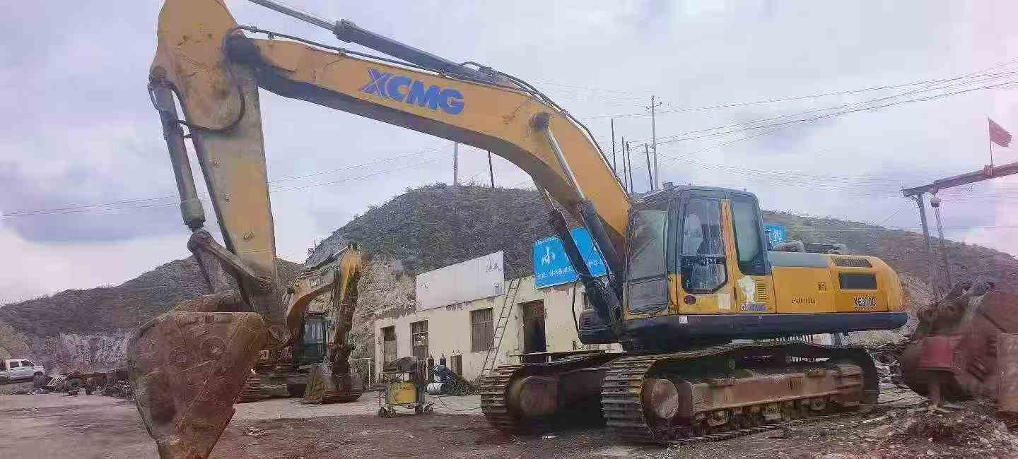 Buy XCMG XE370 Used Excavator / 1